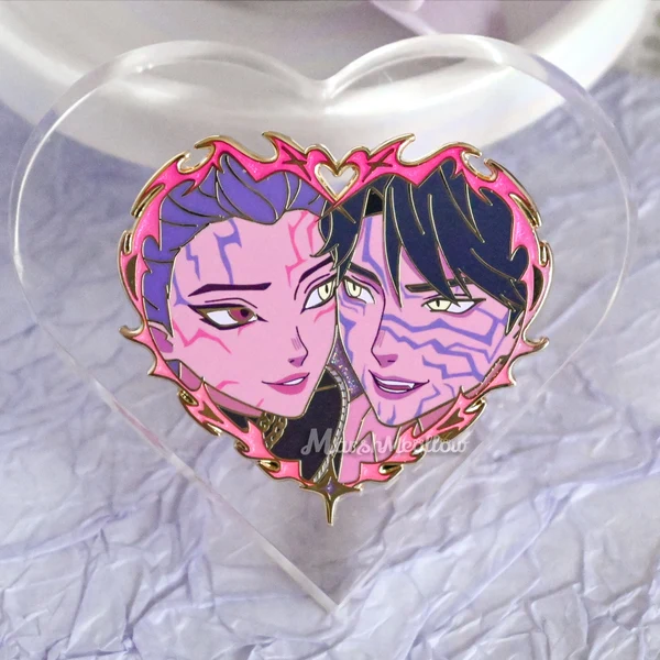 rujinuheartframepin_0c584f9b-11ce-4c60-a5b5-9a5aa72f656c